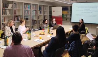 Lecture: Decentralised provision of early-child...